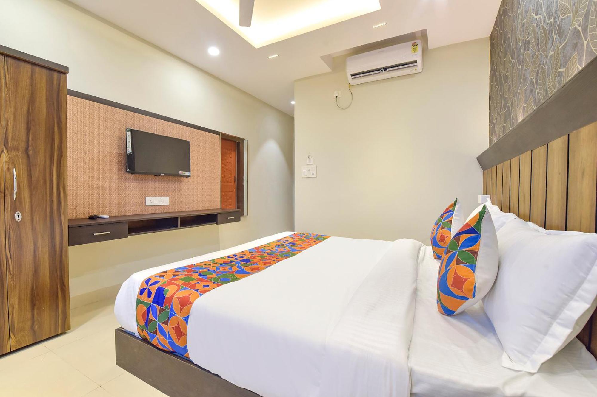 Fabhotel The Max Glory インドール エクステリア 写真